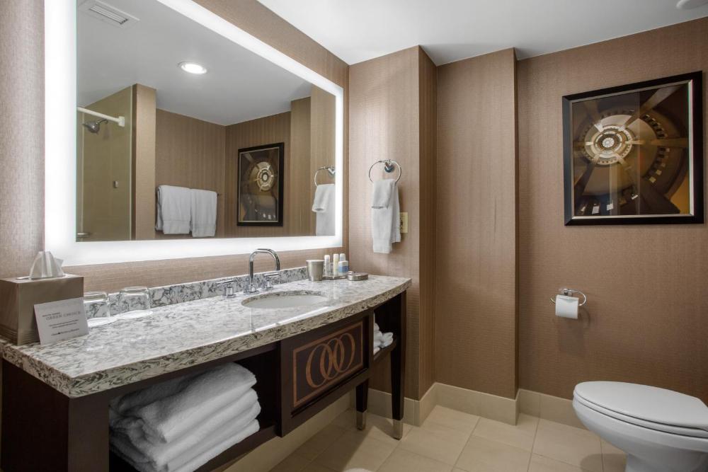Premier Room - 2 Double Beds interior